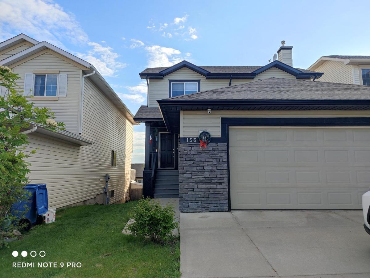 Lovely Home YYC Екстериор снимка