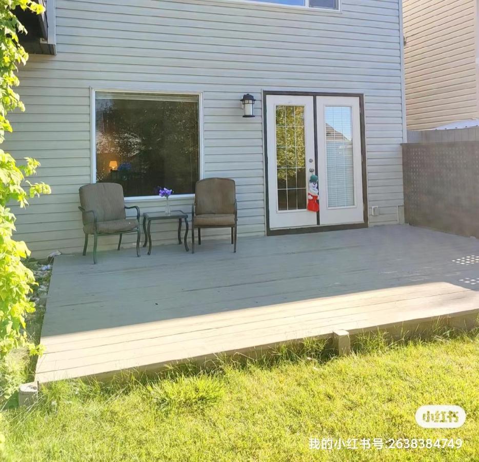 Lovely Home YYC Екстериор снимка