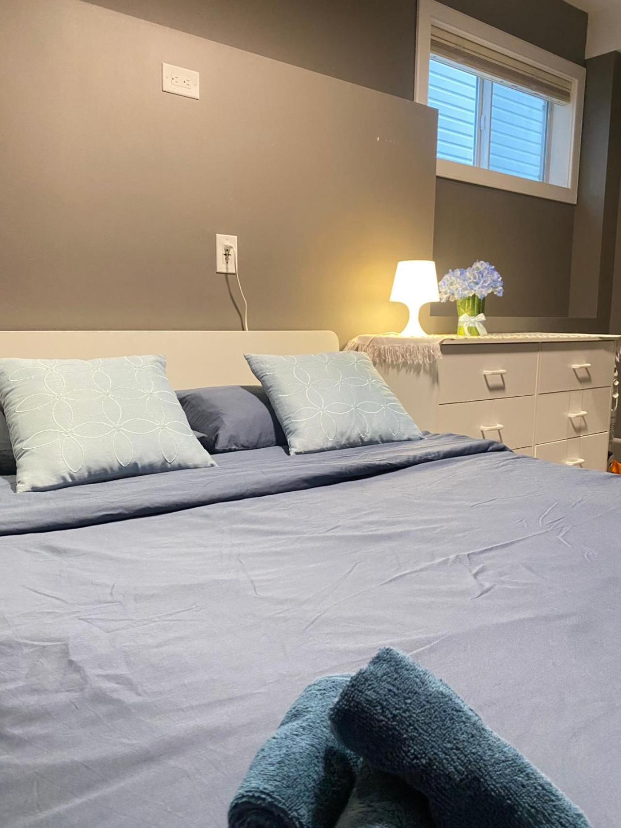 Lovely Home YYC Екстериор снимка